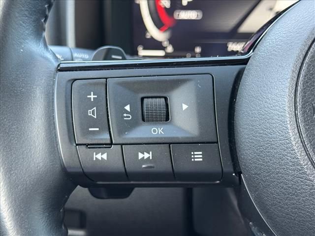Used 2024 Nissan Rogue SL AWD/4WD image 22