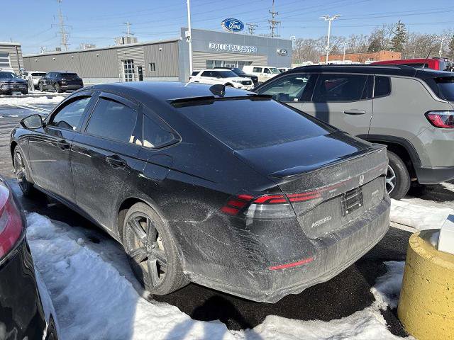 Used 2024 Honda Accord Sport image 3