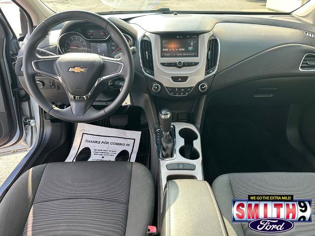 Used 2017 Chevrolet Cruze LS FWD image 29