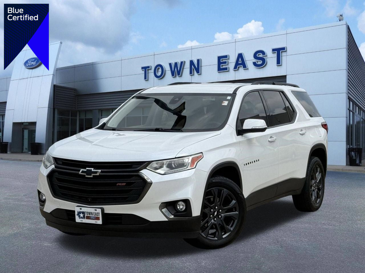 Used 2021 Chevrolet Traverse RS image 1