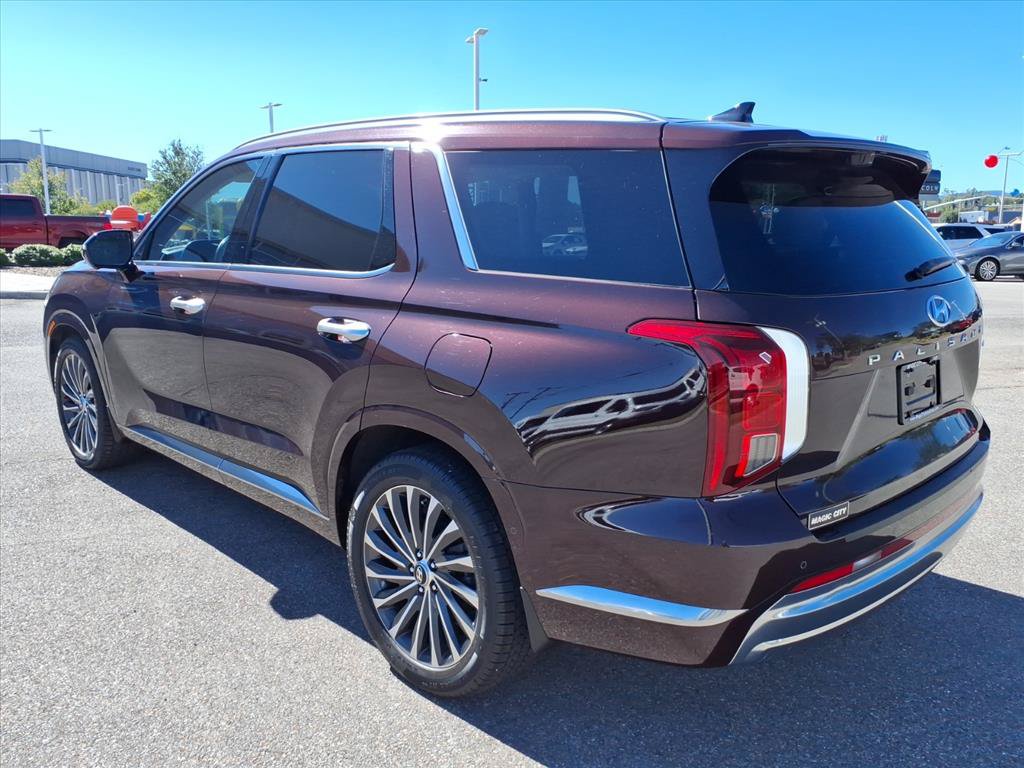 Used 2023 Hyundai Palisade Calligraphy AWD/4WD image 3