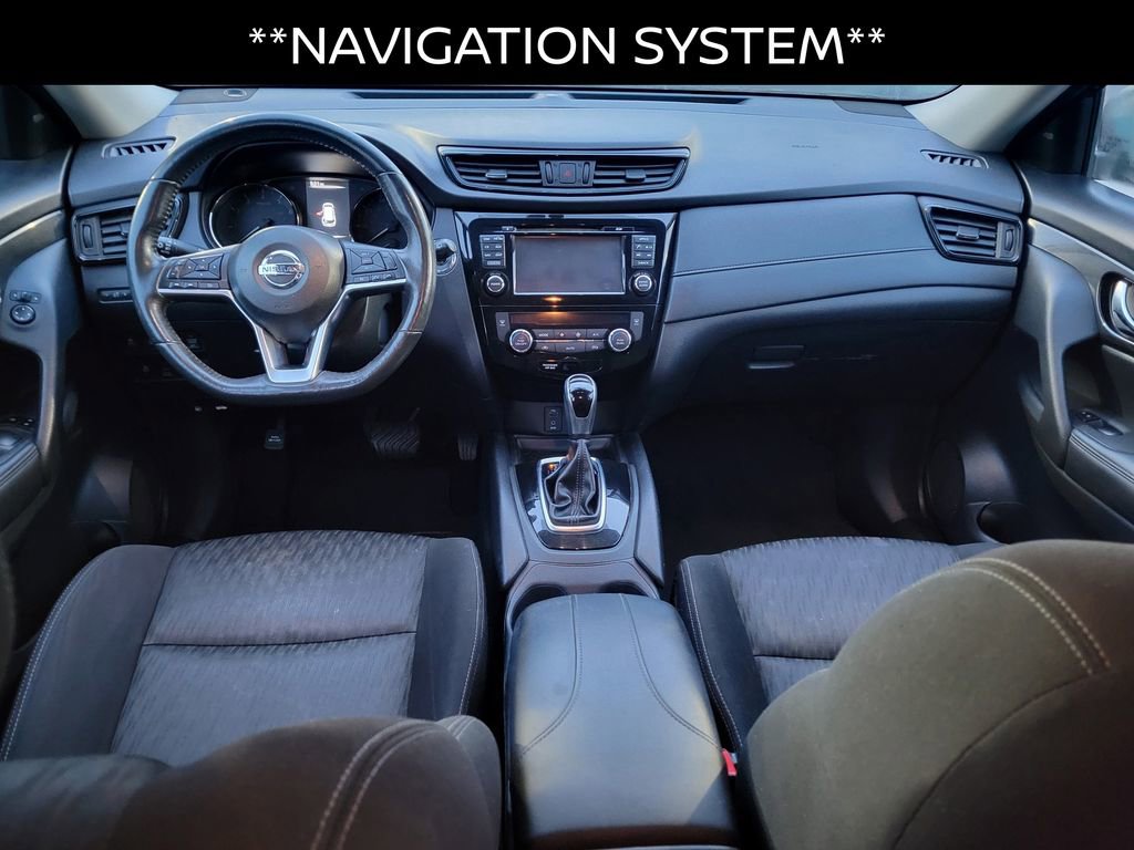 Used 2017 Nissan Rogue SV w/ SV Premium Package image 8