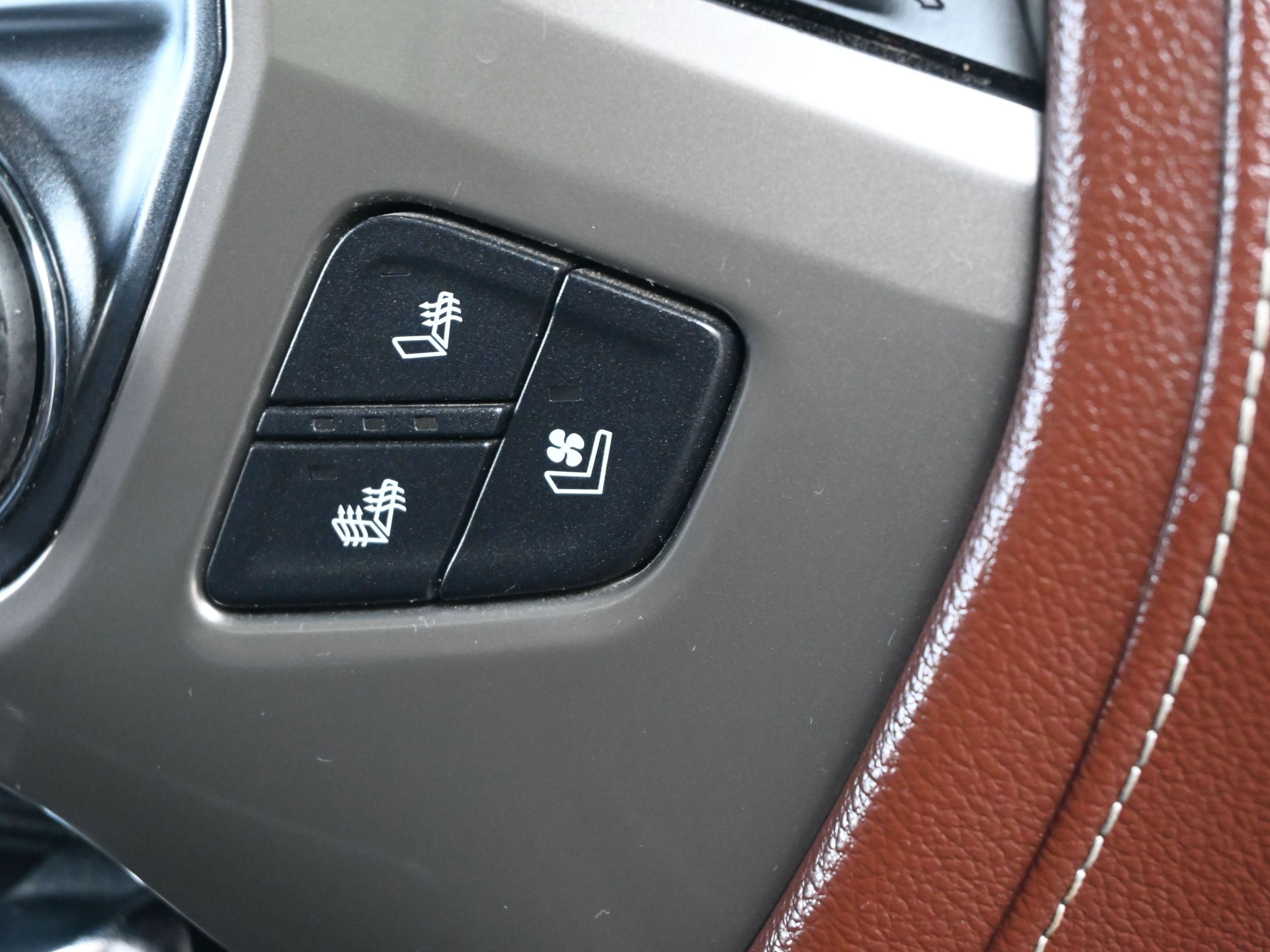 Used 2019 Chevrolet Silverado 3500 High Country w/ Duramax Plus Package image 31