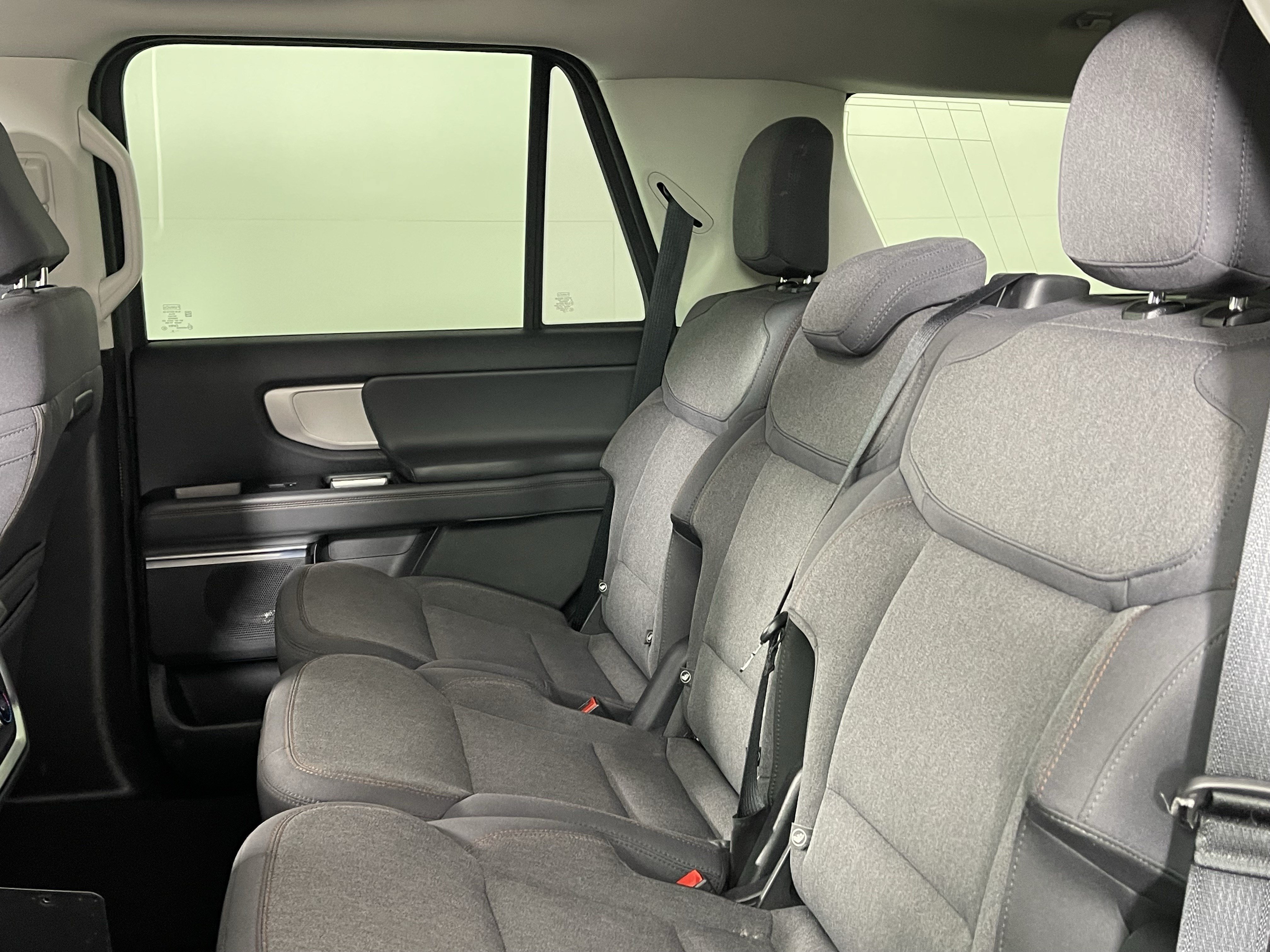 Certified 2025 Ford Expedition Active AWD/4WD image 15