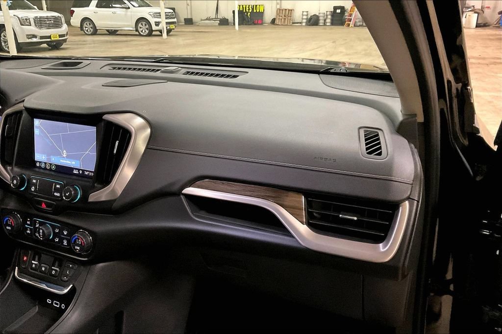 Used 2020 GMC Terrain Denali w/ GMC Pro Grade Package AWD/4WD image 15