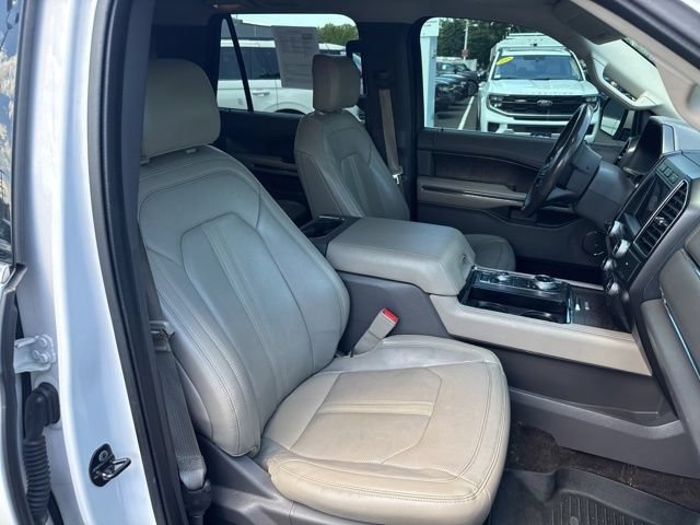 Certified 2018 Ford Expedition Limited w/ Equipment Group 301A AWD/4WD image 11