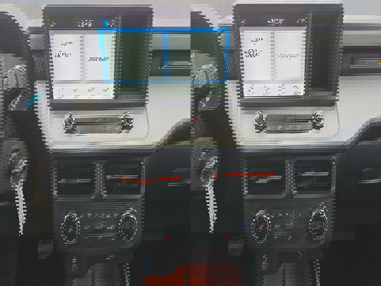 Certified 2022 Ford Maverick XLT w/ XLT Luxury Package image 17