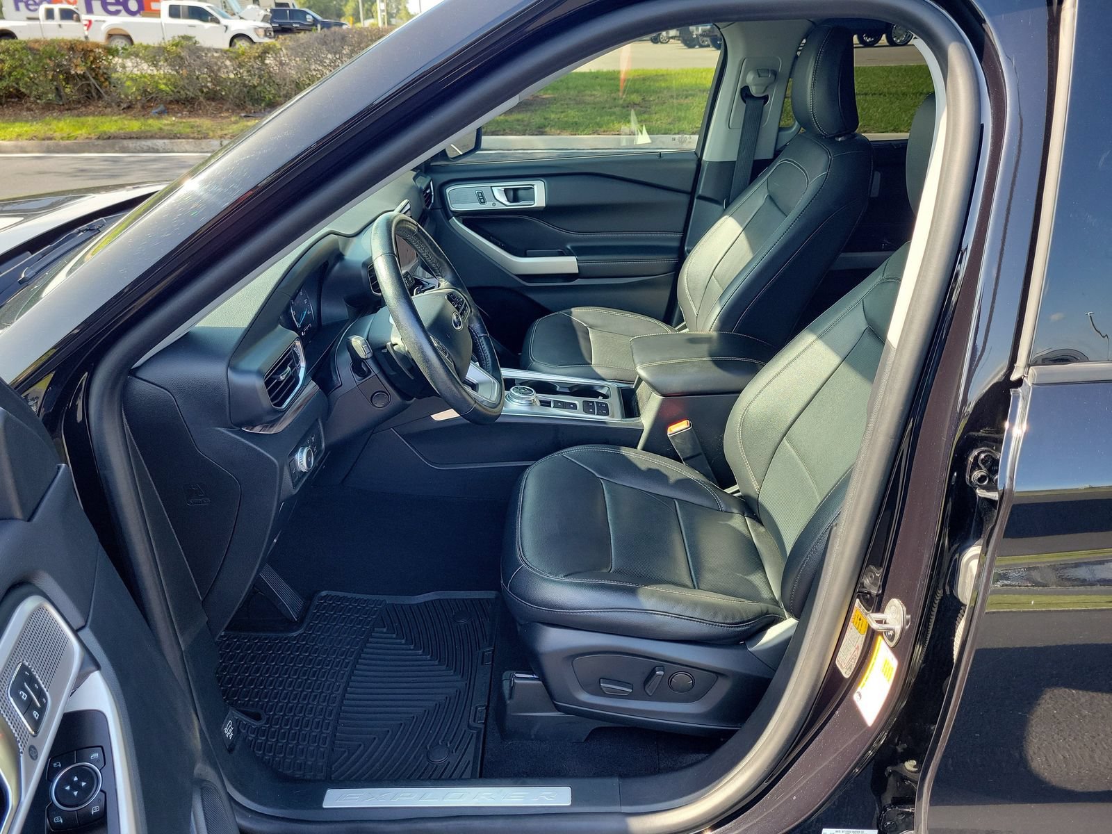 Certified 2021 Ford Explorer Limited w/ Equipment Group 301A RWD image 18