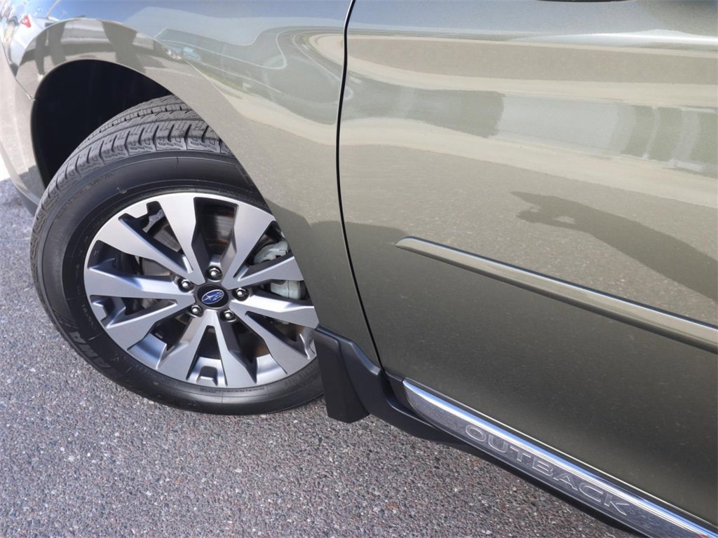 Used 2017 Subaru Outback 3.6R Touring w/ Popular Package #5A image 3