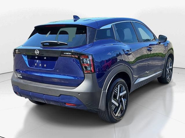 Used 2025 Nissan Kicks SV FWD image 3
