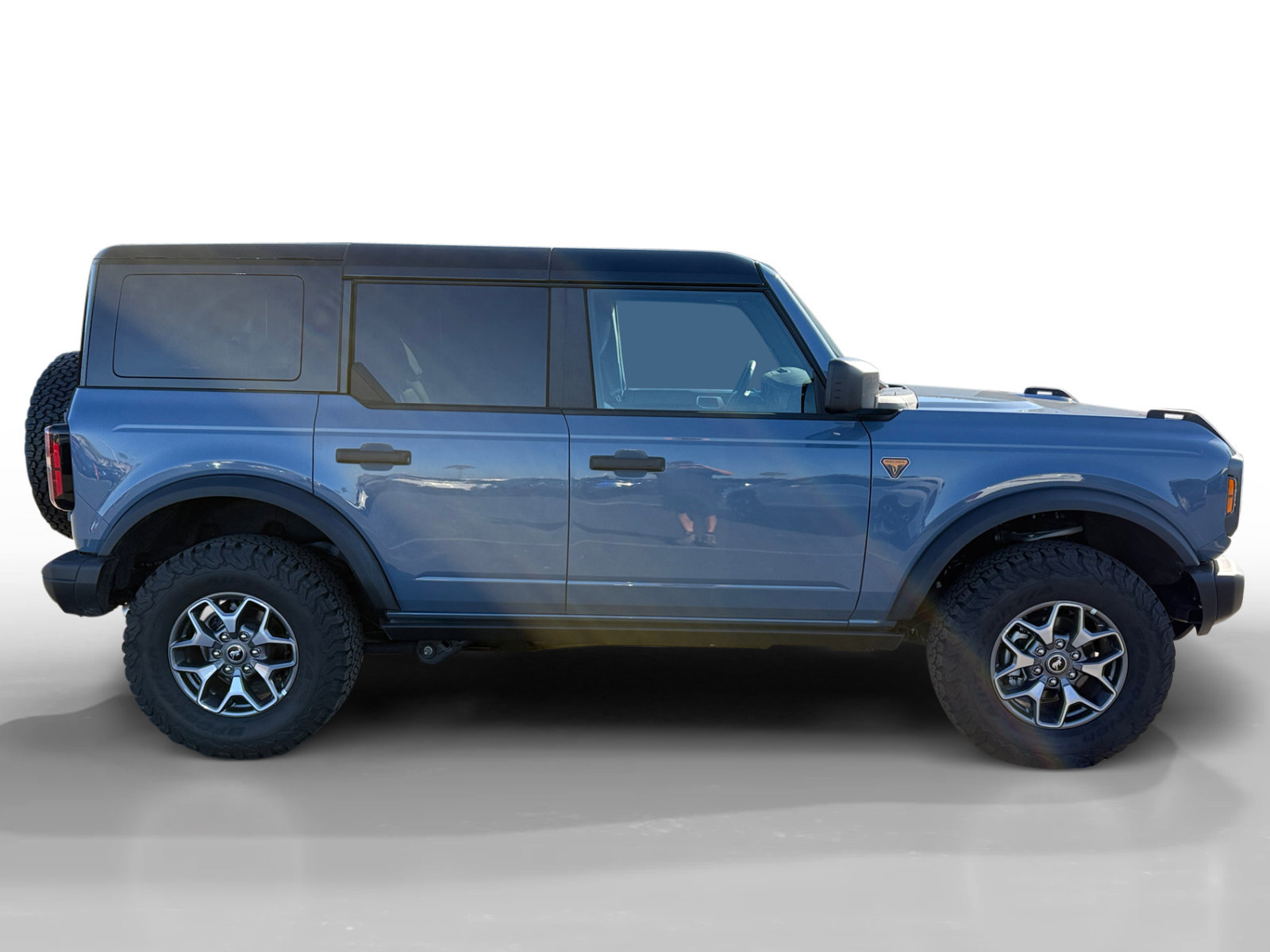 Certified 2025 Ford Bronco Badlands image 2