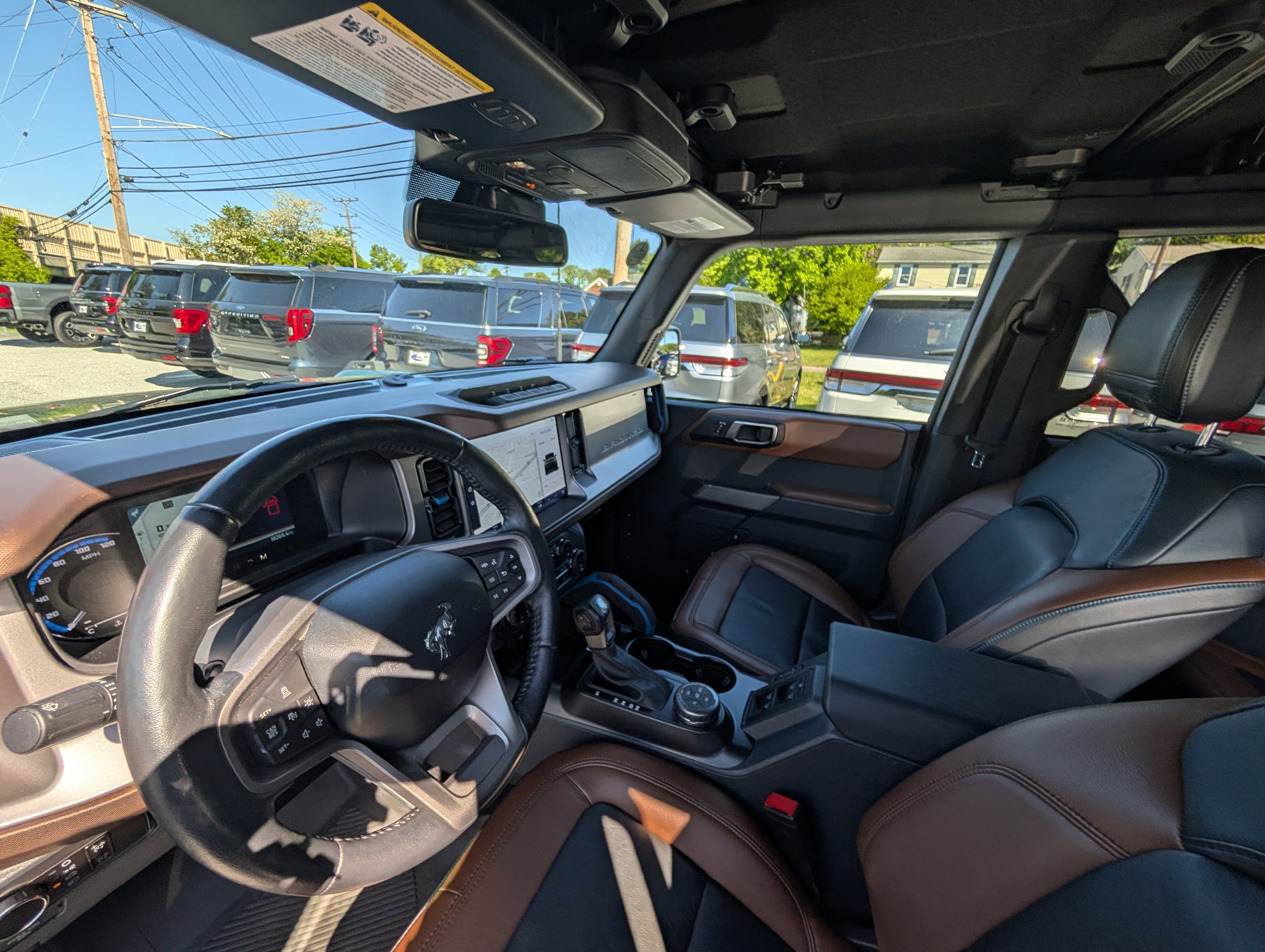 Certified 2023 Ford Bronco Outer Banks w/ Sasquatch Package AWD/4WD image 16