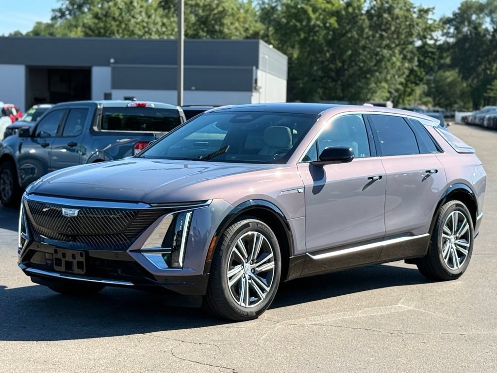 Used 2024 Cadillac Lyriq Luxury w/ LPO, Floor Liner Package AWD/4WD image 48