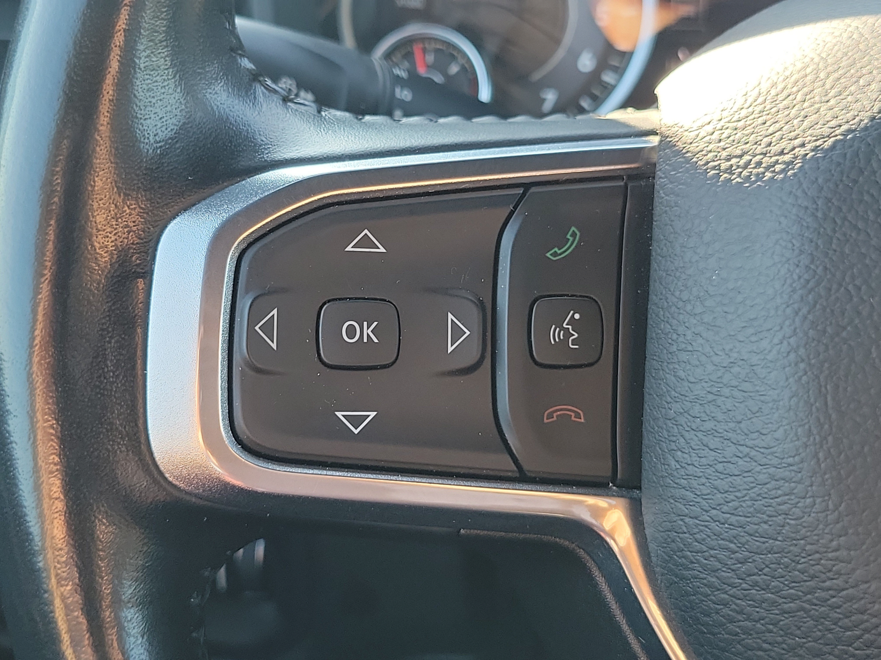 Used 2023 RAM 1500 Laramie AWD/4WD image 20