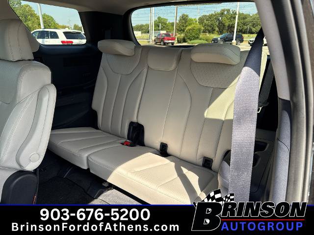 Used 2022 Hyundai Palisade SEL w/ Premium Package AWD/4WD image 17