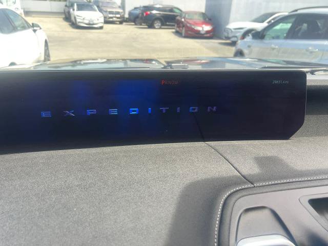 Certified 2025 Ford Expedition Max Platinum w/ Stealth Performance Package AWD/4WD image 16