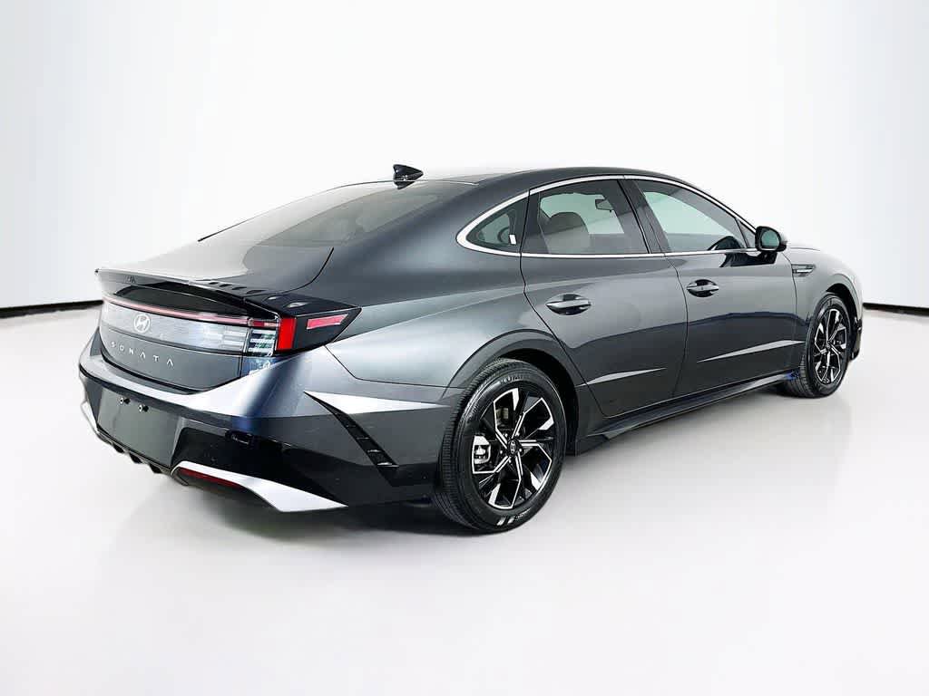 Used 2025 Hyundai Sonata SEL FWD image 23