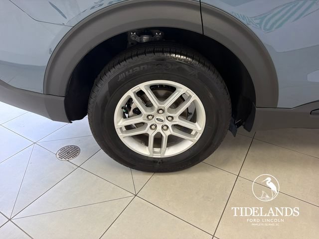 Certified 2026 Ford Explorer Active RWD image 35