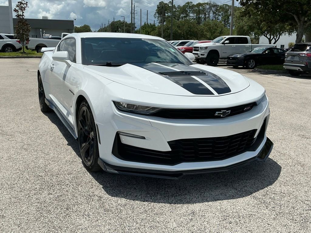 Used 2022 Chevrolet Camaro SS RWD image 12