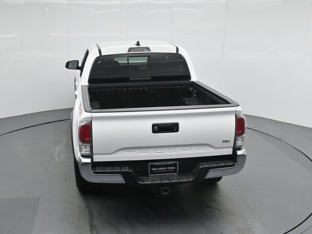 Used 2023 Toyota Tacoma TRD Off-Road image 14