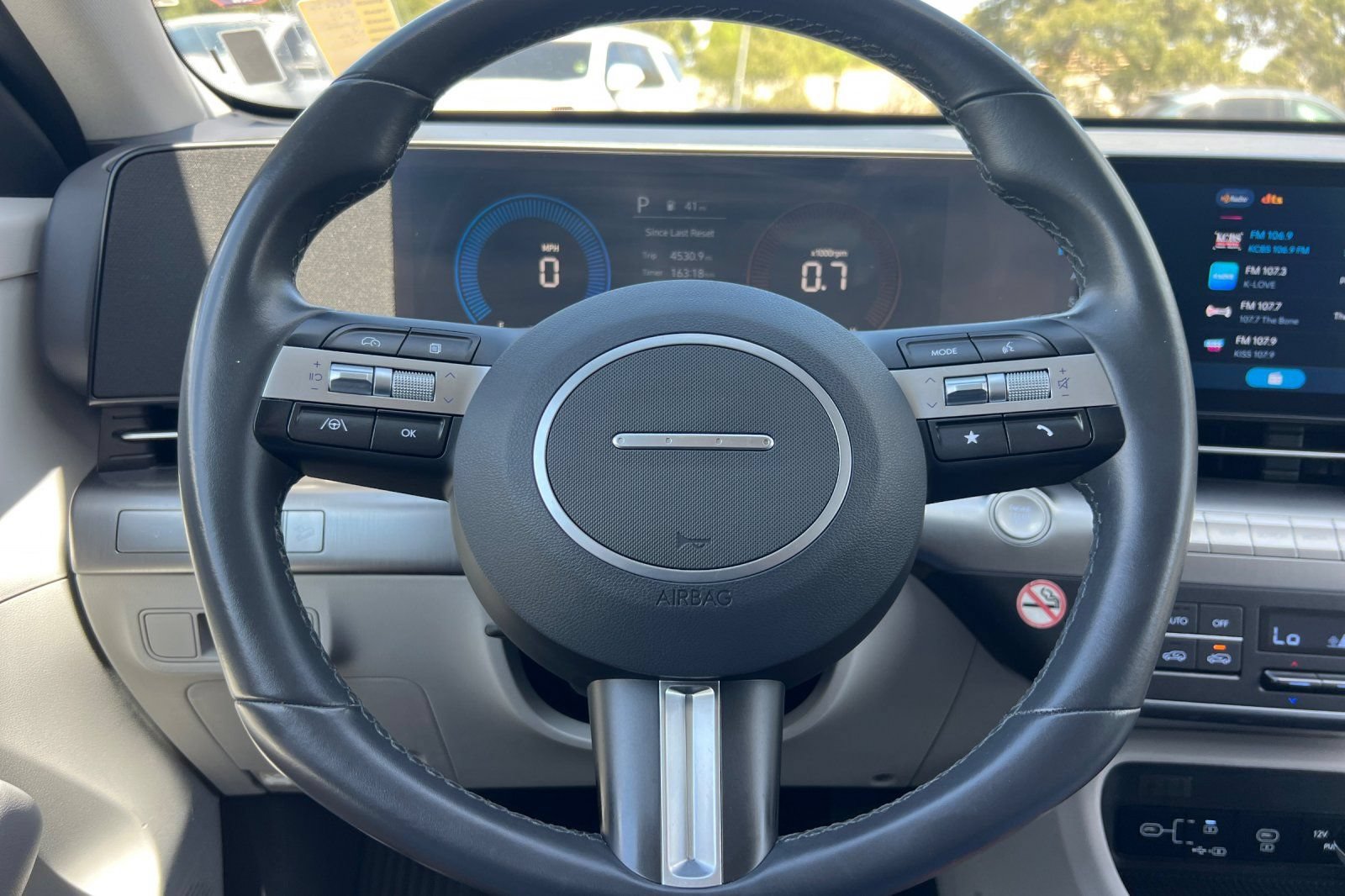 Used 2024 Hyundai Kona SEL AWD/4WD image 25
