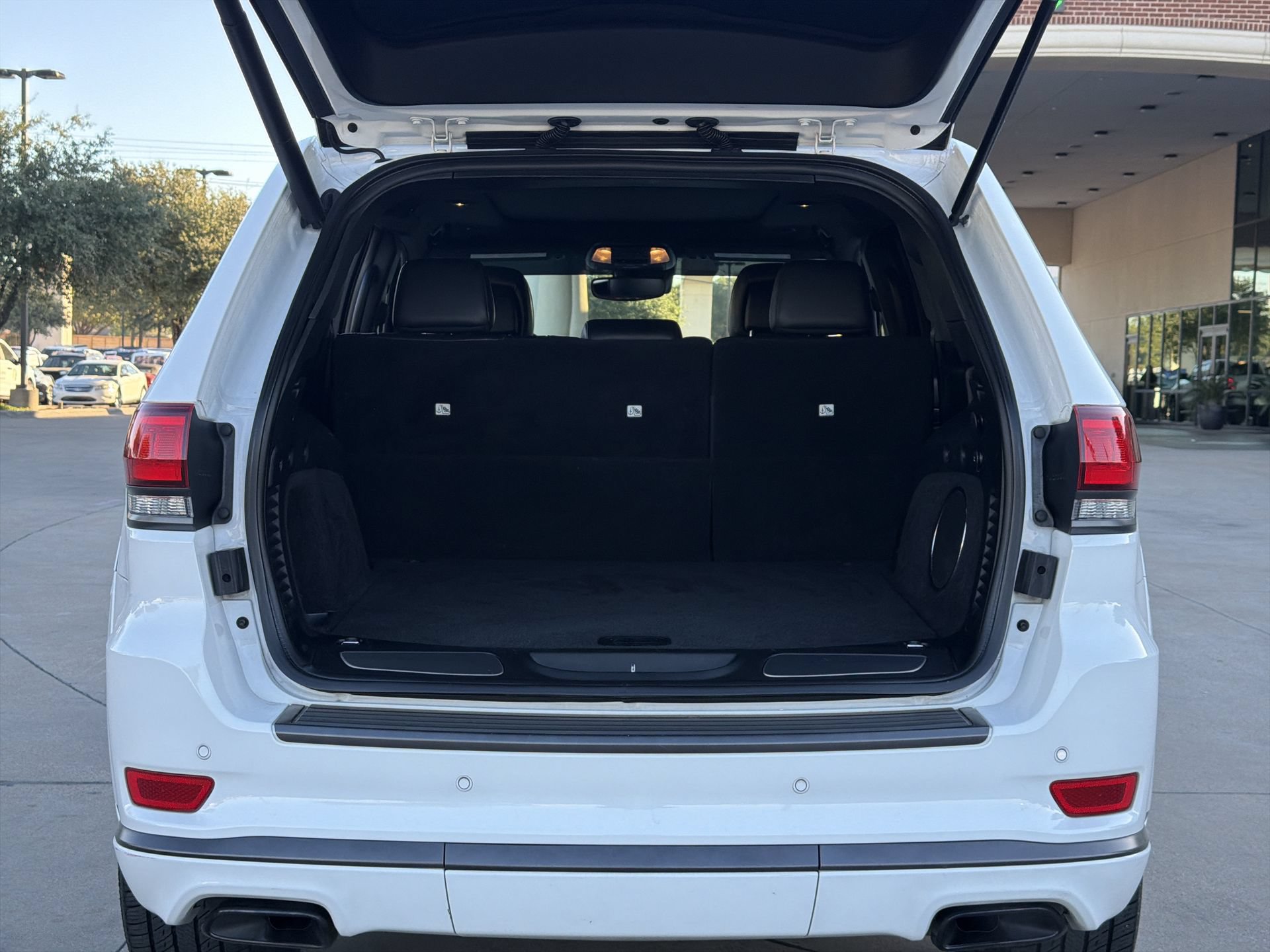 Used 2018 Jeep Grand Cherokee High Altitude RWD image 24