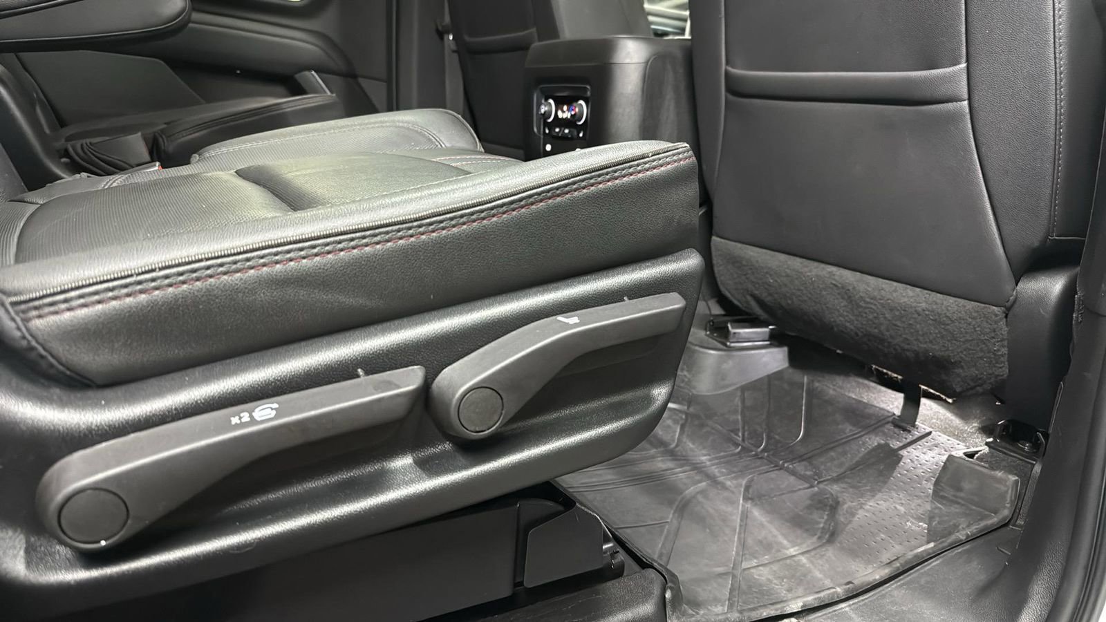 Used 2023 Chevrolet Tahoe RST w/ Luxury Package image 27