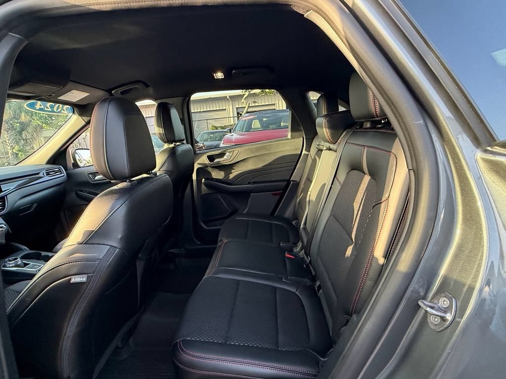 Certified 2024 Ford Escape ST-Line w/ Tech Pack #1 FWD image 11