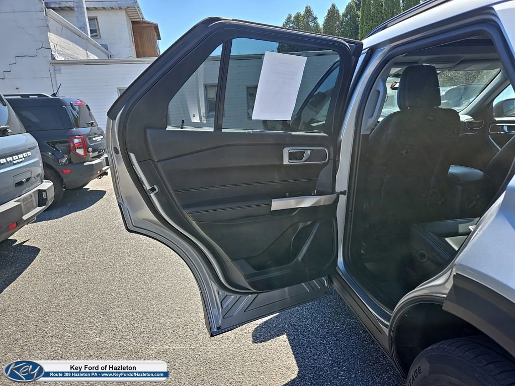 Certified 2023 Ford Explorer XLT w/ Equipment Group 202A AWD/4WD image 51