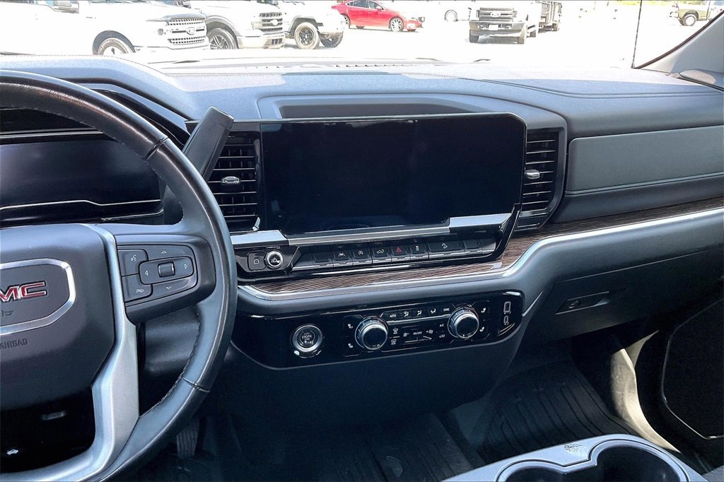 Used 2023 GMC Sierra 1500 Elevation image 9
