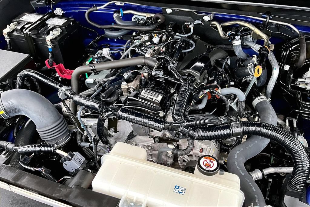Used 2025 Toyota Tacoma SR5 AWD/4WD image 35