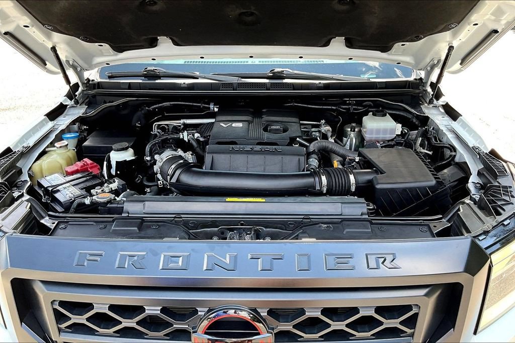 Used 2023 Nissan Frontier PRO-4X w/ Pro-4X Premium Package AWD/4WD image 33