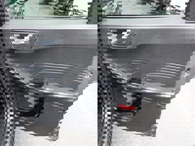 Certified 2025 Ford Escape Platinum image 29