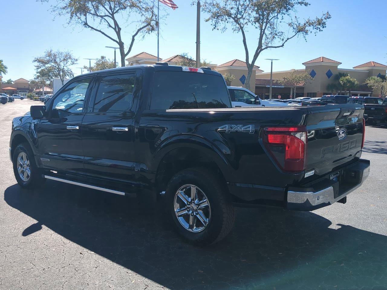 Certified 2024 Ford F150 XLT w/ Mobile Office Package image 3