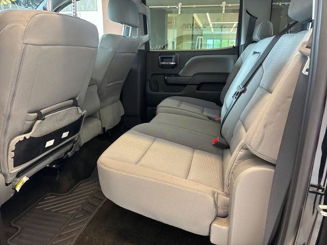 Used 2018 Chevrolet Silverado 1500 Custom w/ Custom Value Package AWD/4WD image 11