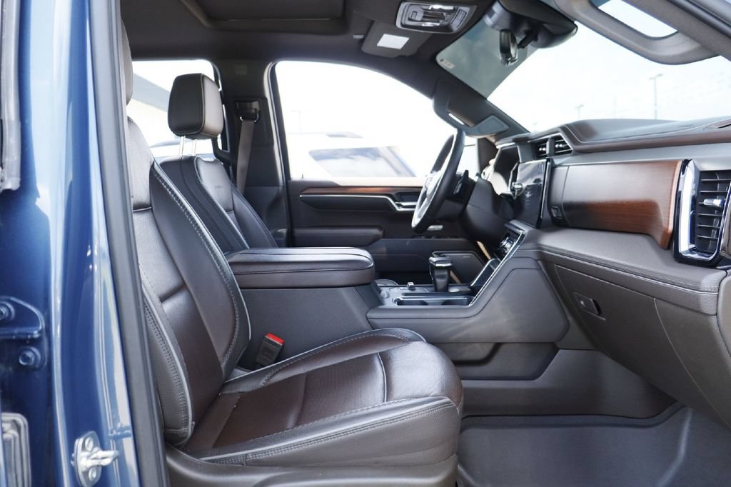 Used 2025 GMC Sierra 1500 Denali AWD/4WD image 16
