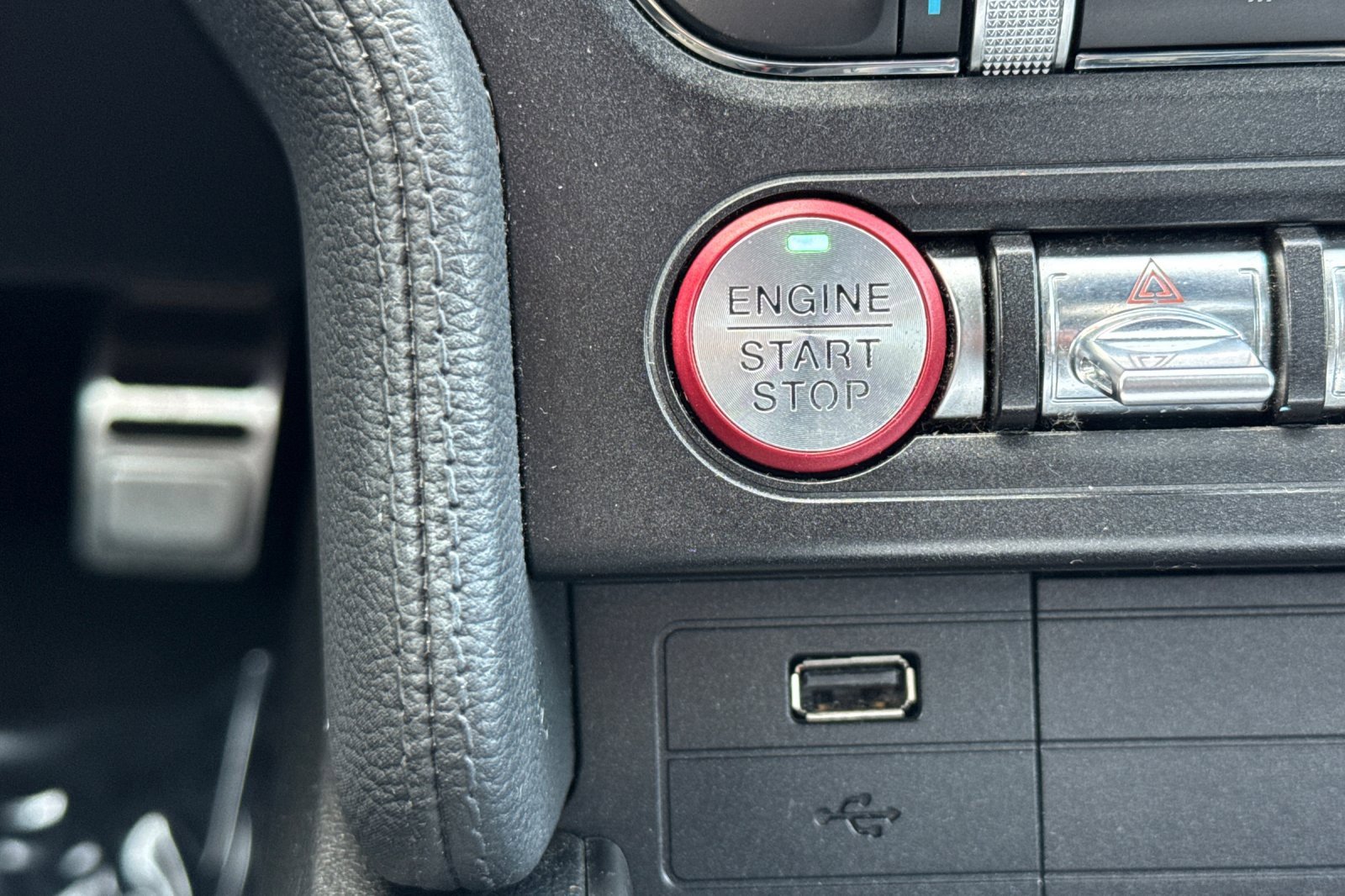 Certified 2019 Ford Mustang Coupe w/ Equipment Group 101A image 22