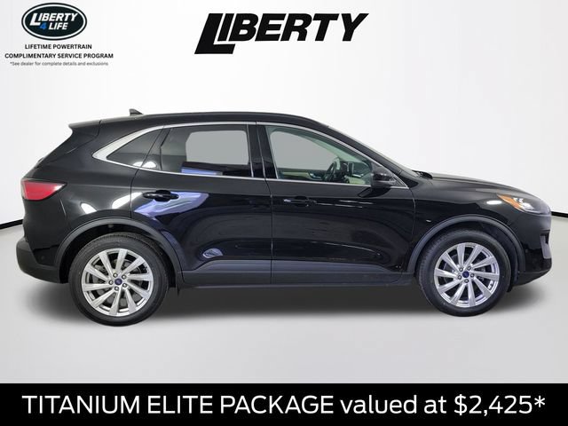 Certified 2022 Ford Escape Titanium w/ Titanium Elite Package AWD/4WD image 2