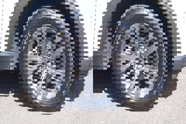 Certified 2025 Ford Explorer Active w/ Active Comfort Package image 9