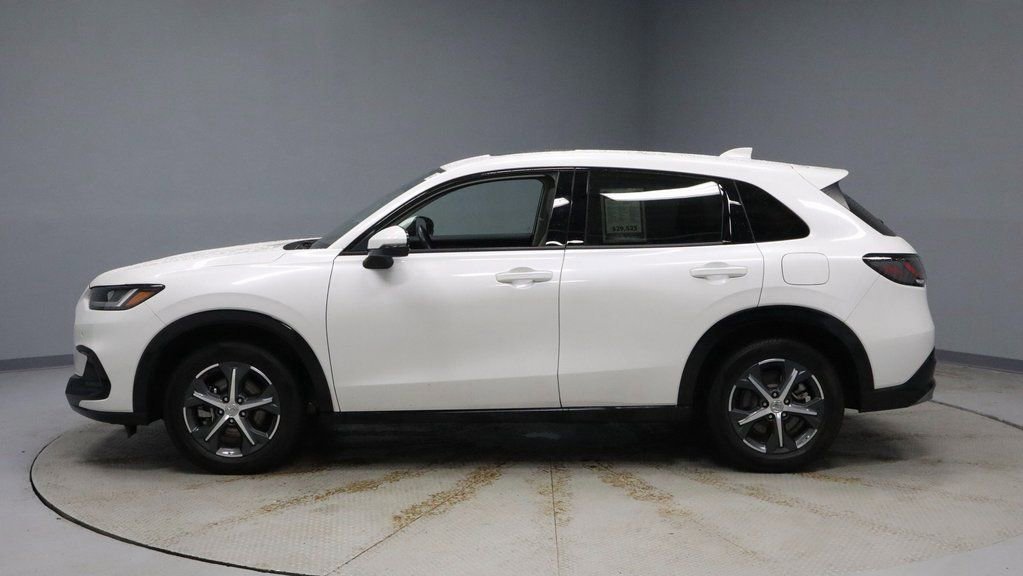 Used 2024 Honda HR-V EX-L image 2