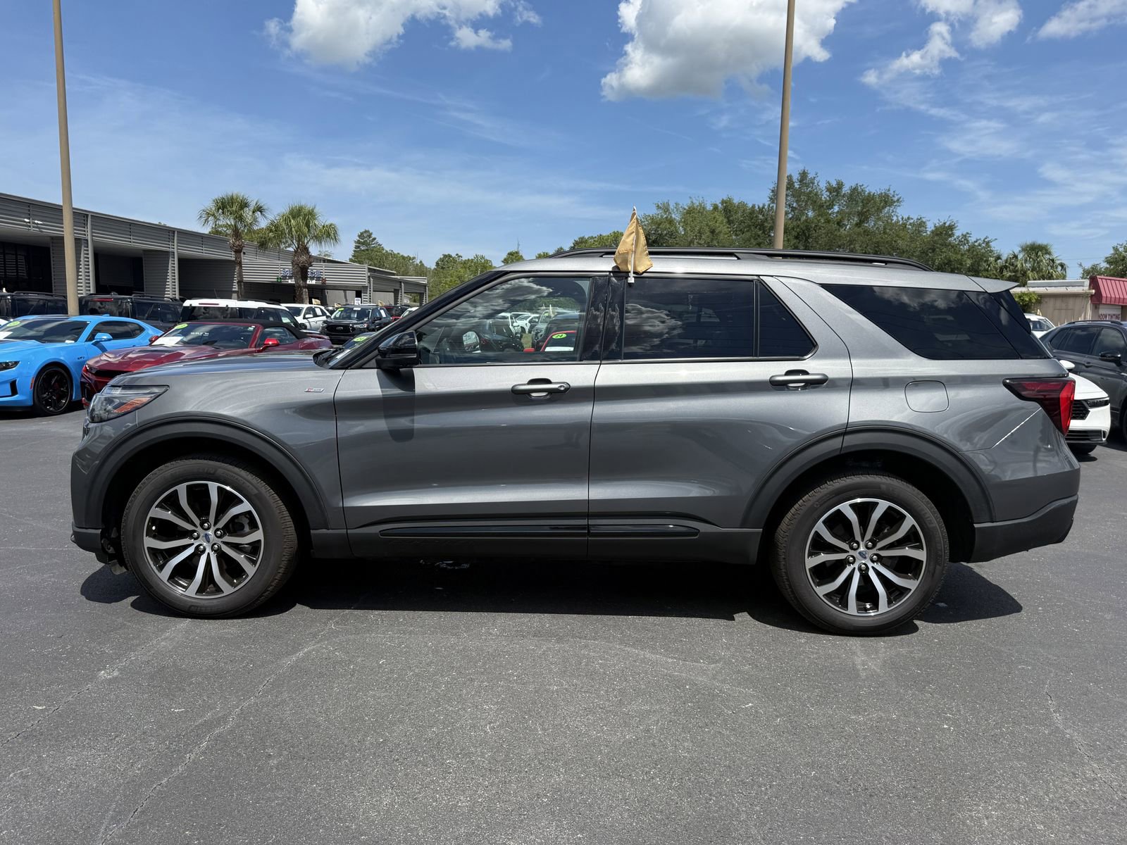 Certified 2025 Ford Explorer ST-Line AWD/4WD image 7