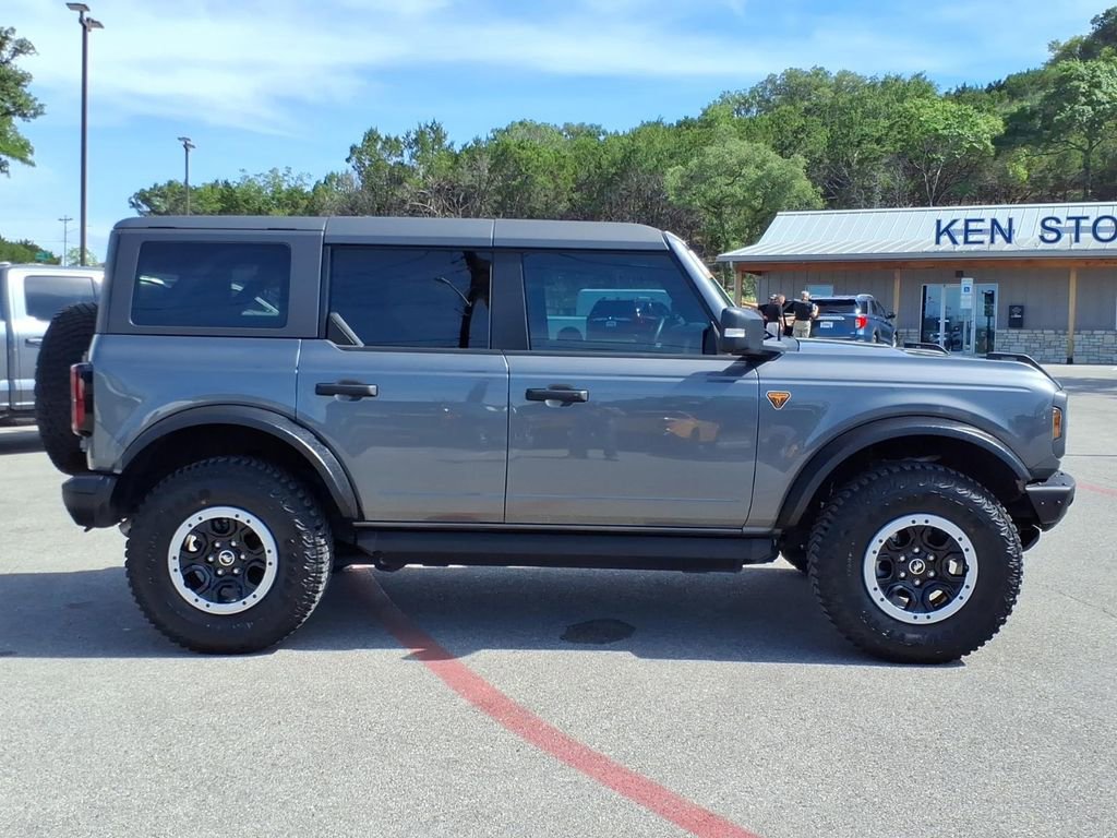 Certified 2024 Ford Bronco Badlands AWD/4WD image 2