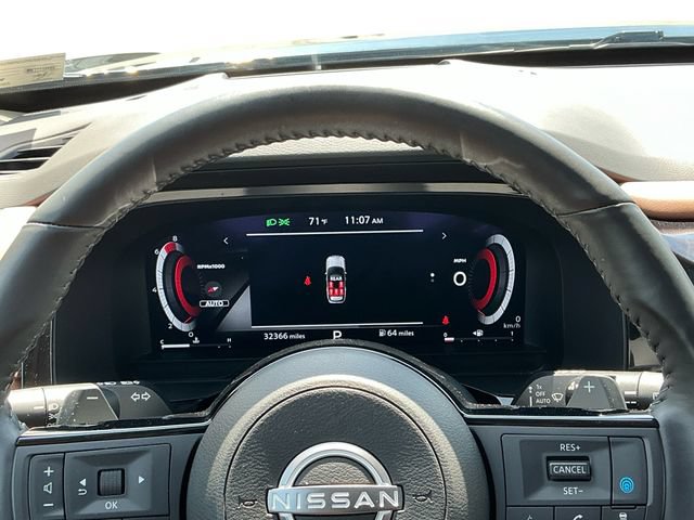 Used 2024 Nissan Pathfinder Platinum AWD/4WD image 14