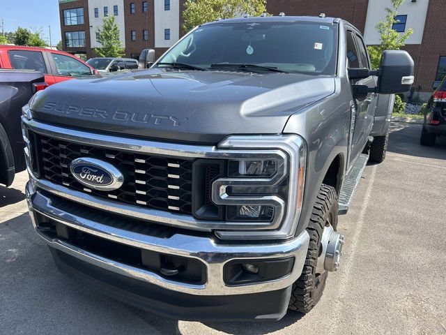 Certified 2023 Ford F350 Lariat AWD/4WD image 1