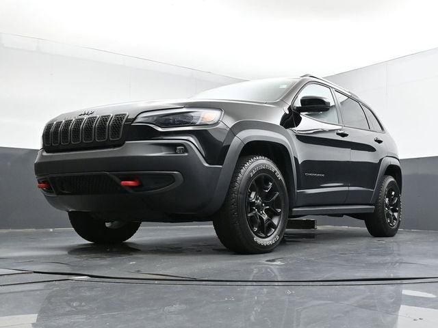 Used 2022 Jeep Cherokee Trailhawk w/ Sound & Nav Group AWD/4WD image 28