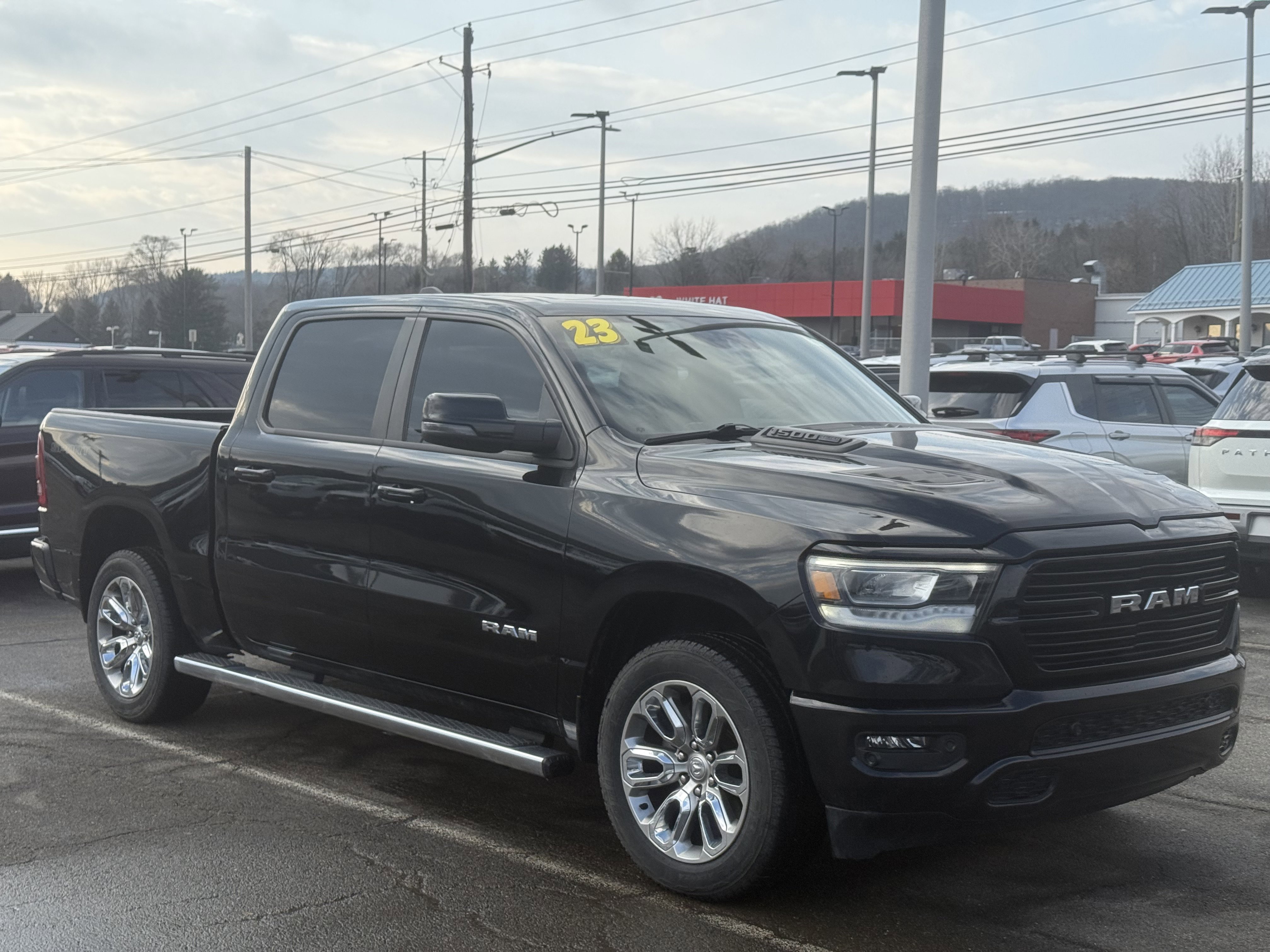 Used 2023 RAM 1500 Laramie image 1