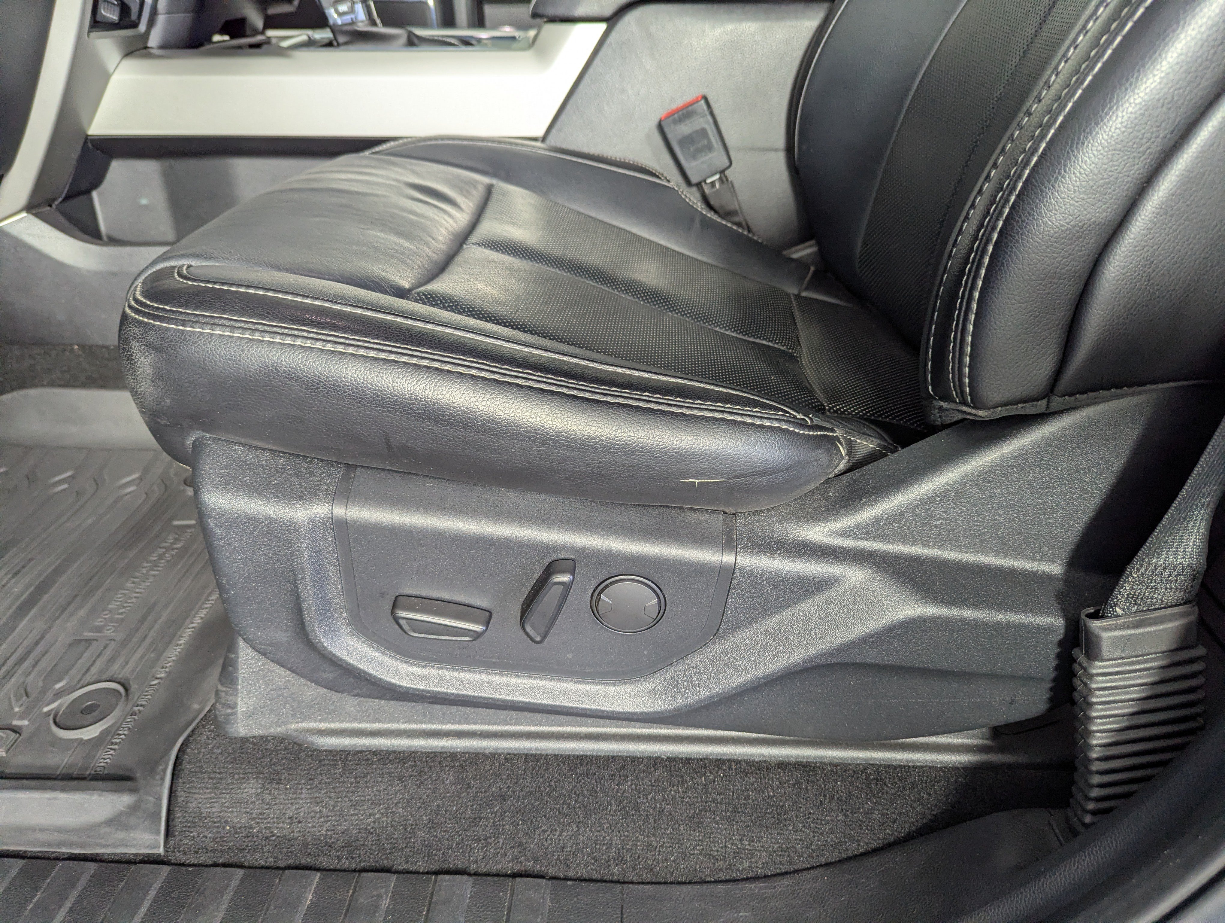 Certified 2019 Ford F150 Lariat AWD/4WD image 24