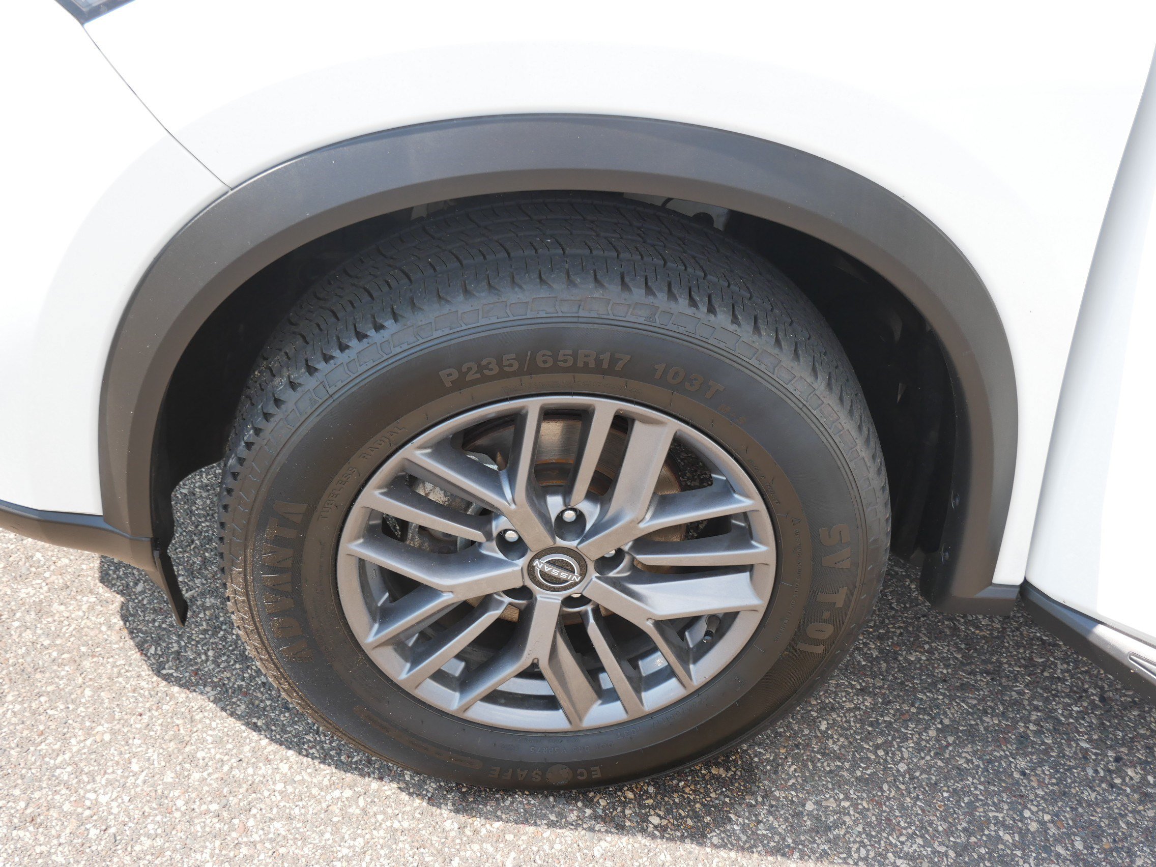 Used 2024 Nissan Rogue S AWD/4WD image 15