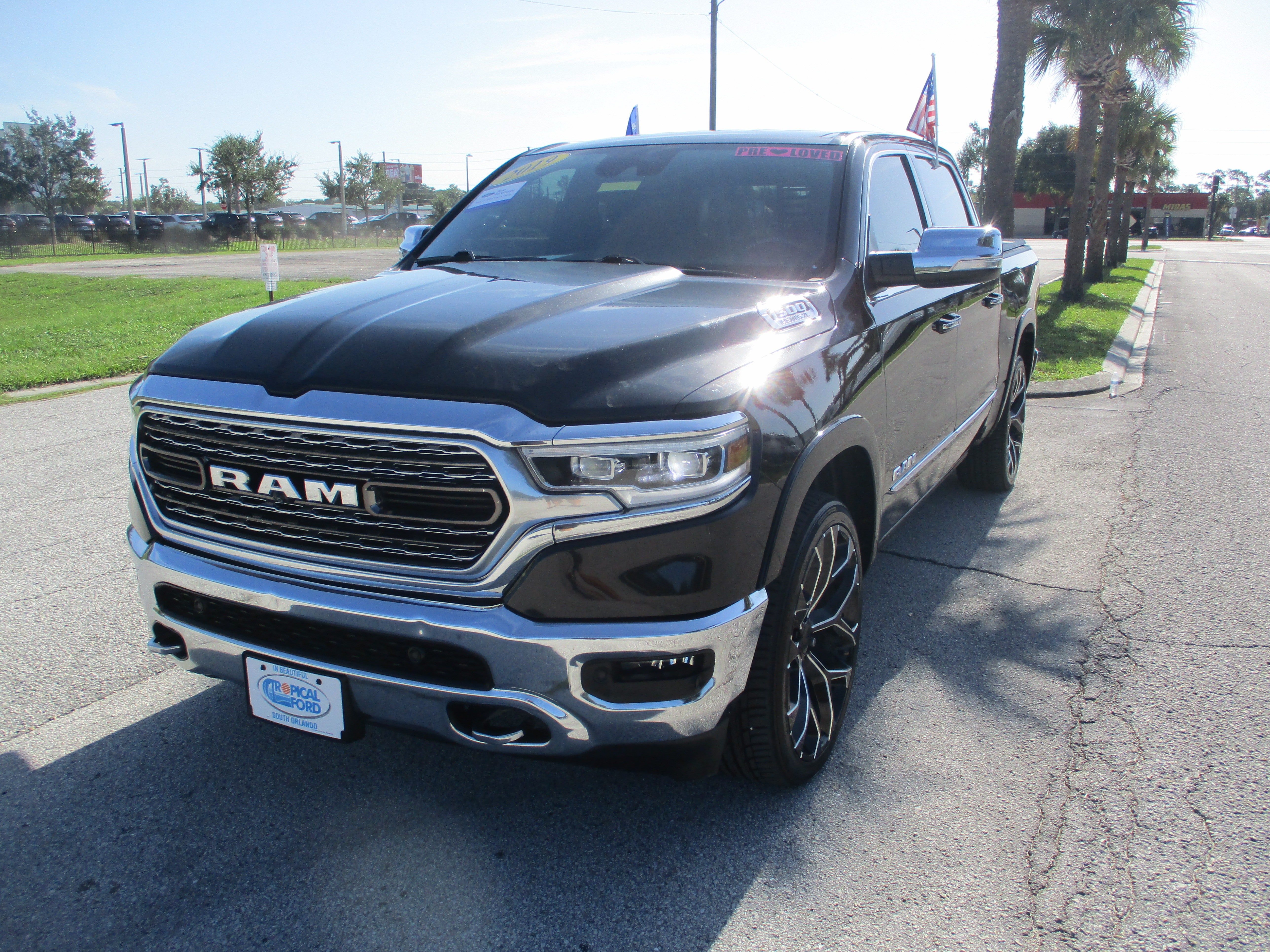 Used 2019 RAM 1500 Limited AWD/4WD image 3