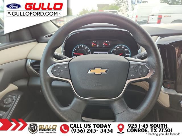 Used 2023 Chevrolet Traverse LS image 12